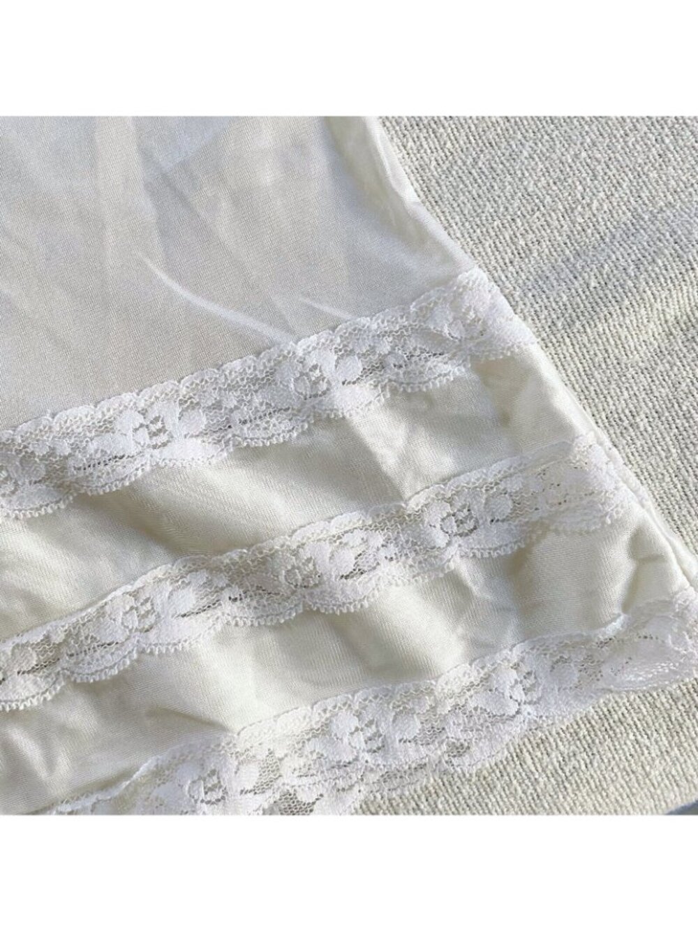 Vintage Dusk to Dawn Slip Coquette Twee Goth Cream Lace Trim 42C Lingerie - Picture 8 of 11